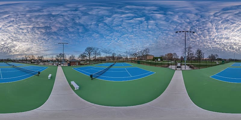 Tennis and Pickleball Courts in Des Peres Park