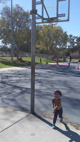 Clover Park - Basketball Court