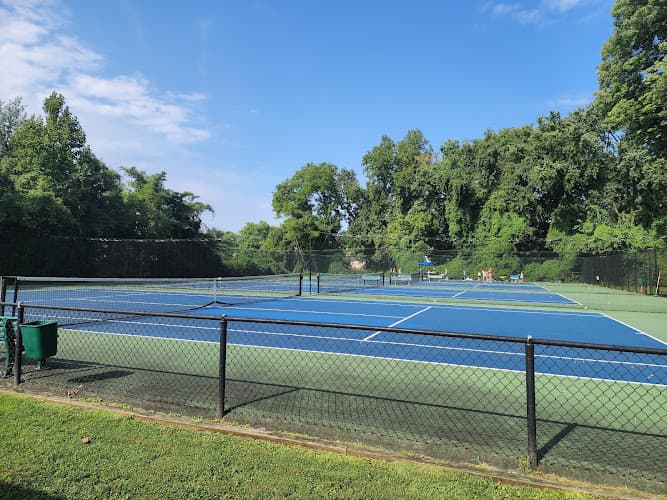 Cedarbrook Swim and Tennis Club
