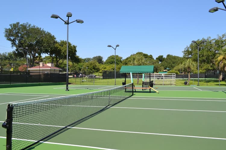Lakeland Tennis Courts