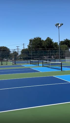 San Leandro Pickleball Courts