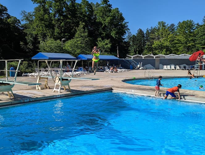 North Castle Pool and Tennis Club