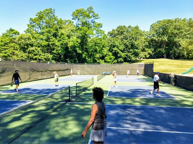Tunxis Hill Pickleball Courts