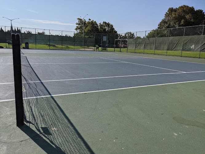 Fairway Glen Park Tennis Court