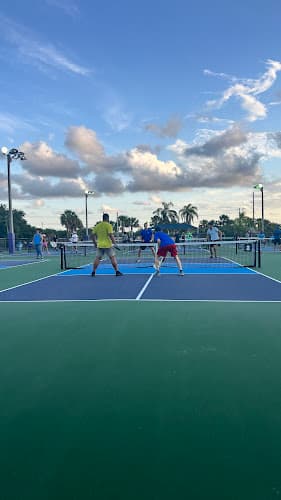 Riverside Park-Pickleball Courts