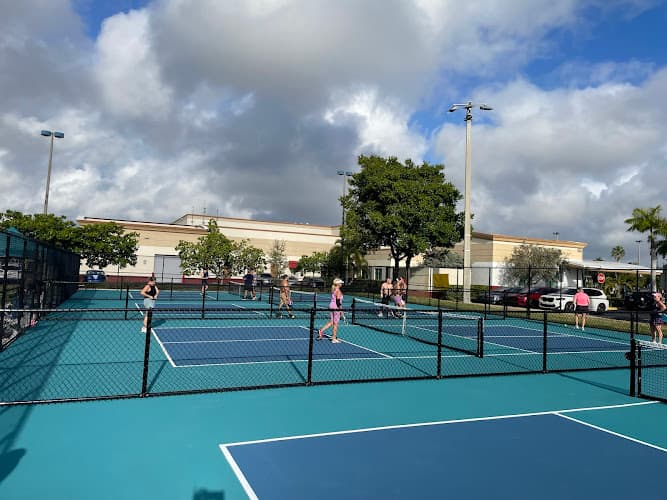Hagen Park - Pickleball Courts