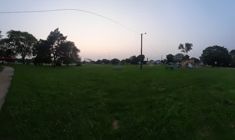 Pulaski Park Tennis Courts