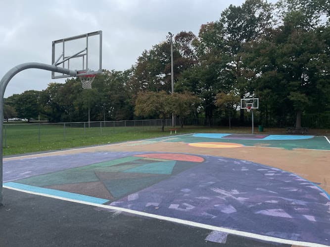Woodlawn Park Basketball Court