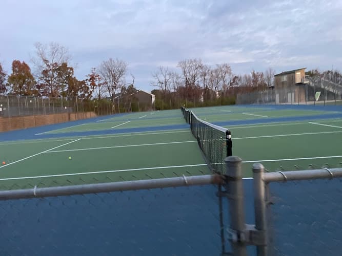 Tennis Courts - Farmington Hills Community Center Public