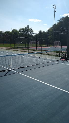 Kilbourn Park Tennis Courts