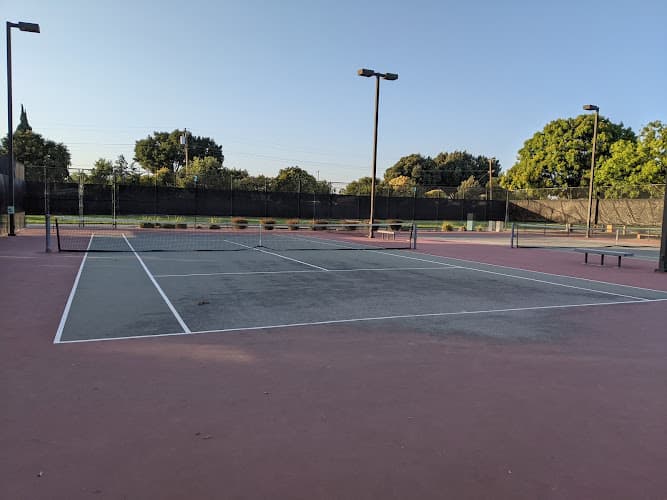 Tennis courts | Fairwood Park