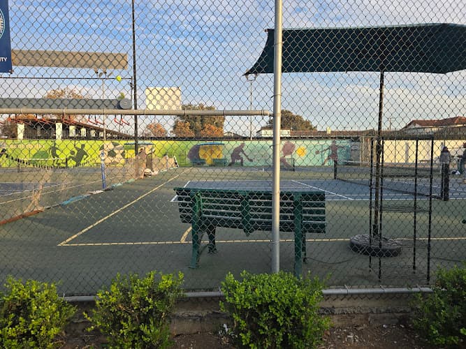 Montebello pickleball courts