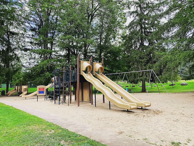 Delong-Usher Park