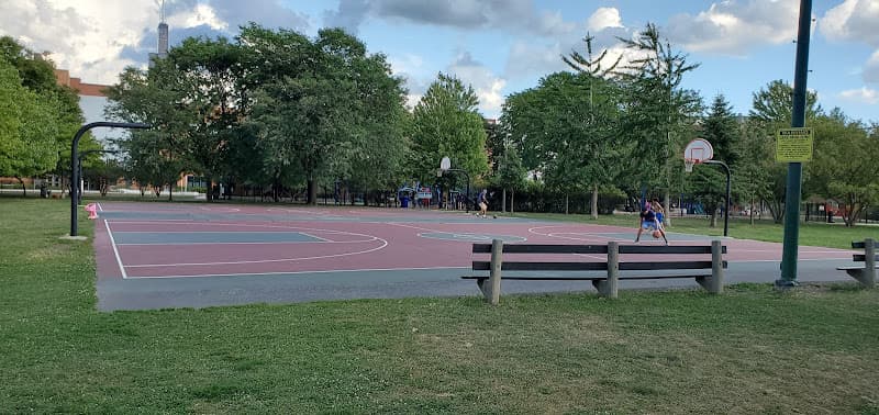 Skinner Park Basketball Courts