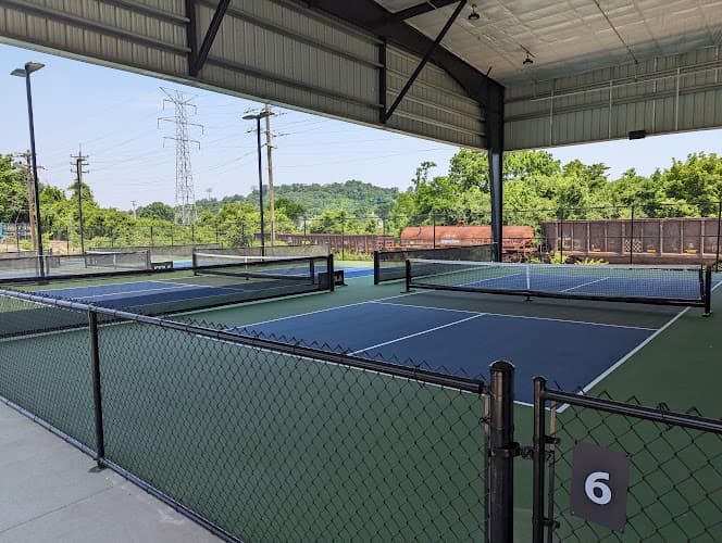 Aces Pickleball Bar + Grill