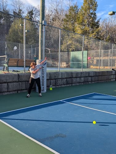 LOOKOUT MOUNTAIN TENNIS COURTS