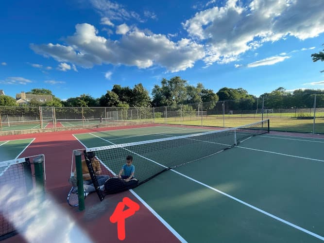 Høpe High Schøøl Tennis Cøurts