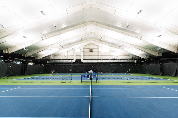 Schaumburg Tennis Plus