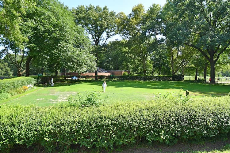 Central Park Lawn Sports Center