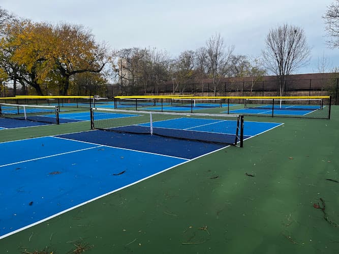 Jackson Park Tennis and Pickleball Courts
