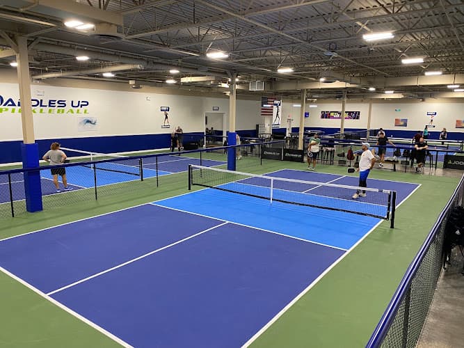 Paddles Up Pickleball