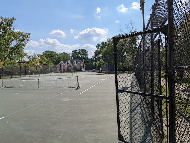 Sauganash Park Tennis Courts